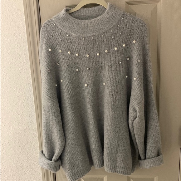 Maurices EUC Sparkly Gray Sweater with Pearl Accents - Picture 2 of 6